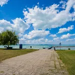 Myflat Coral Апартаменты *