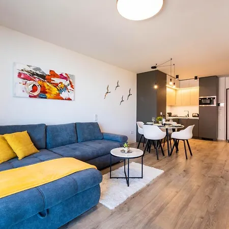 Myflat Coral Apartment